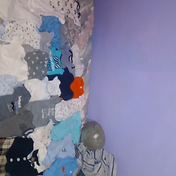 Baby clothes i cant pay for the shipping sorry - Picture 8 of 8